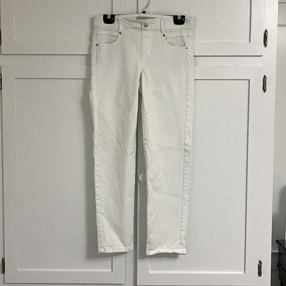 Liverpool Women's Gia Glider Pull-on Slim jeans. Sz-4/27 color white